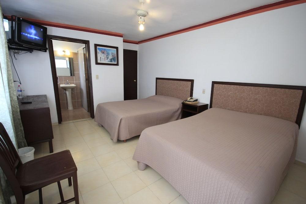 Capital O Gran Hotel Campestre 塞拉亚 外观 照片